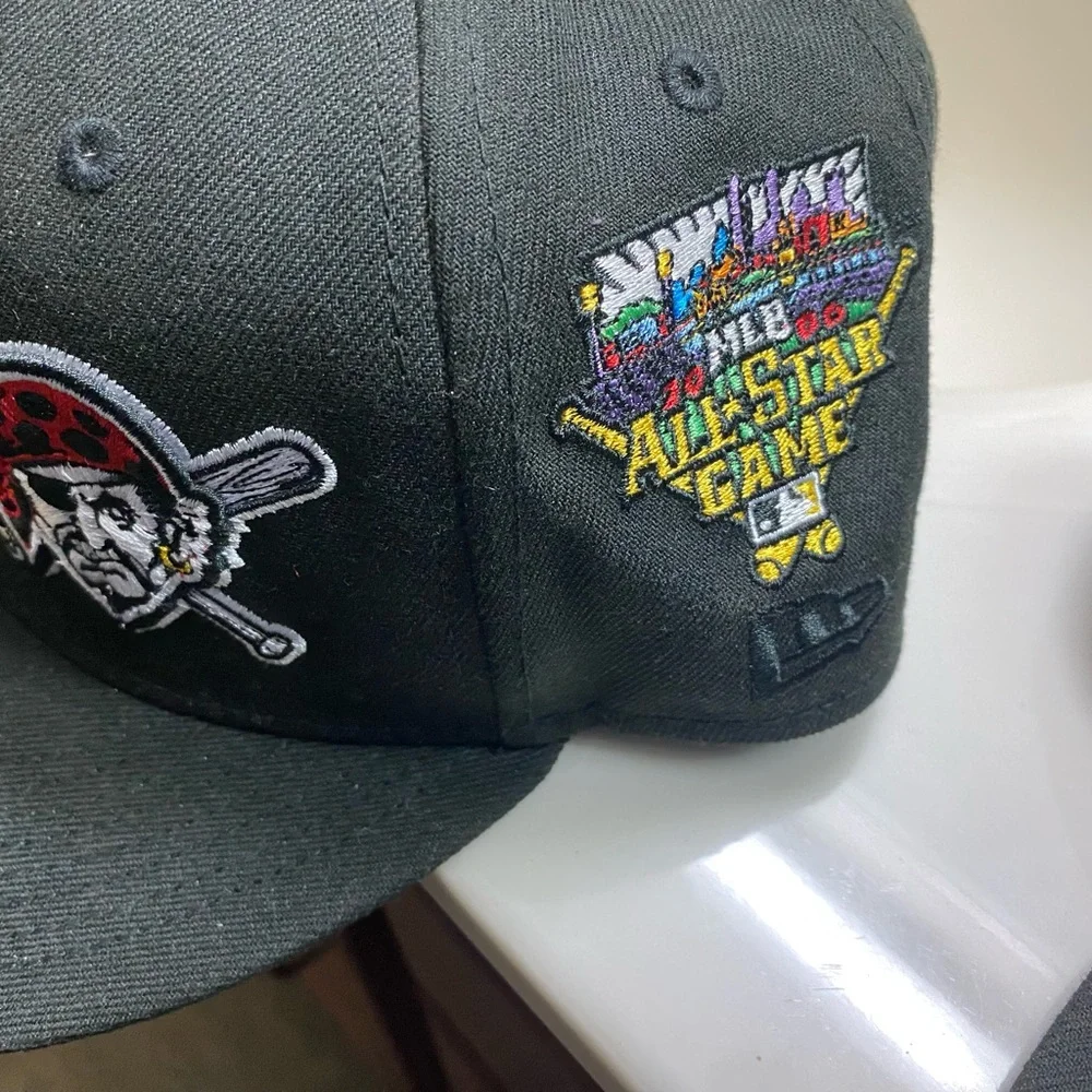 1.PITTSBURGH PIRATES 🏴☠️ 🧢 2.CINCINNATI🧢 3.ALL BLACK 🧢NEW ERA Sizes is 8️⃣ - Picture 7 of 15